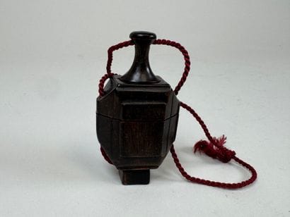 ASIA, 20th century.
Double stamp in carved...
