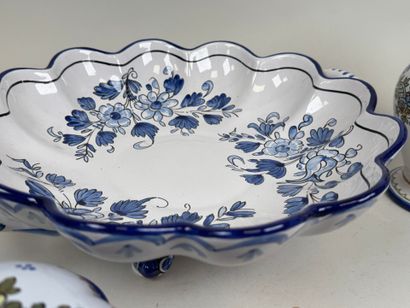 MONTAGNON in Nevers. 
Important glazed earthenware...