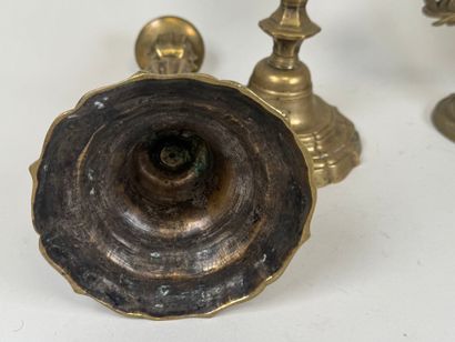 Pair of bronze candlesticks, scalloped base.
19th...