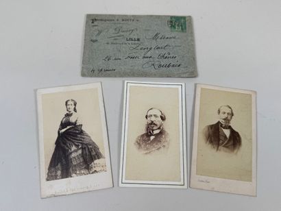 Small lot of 3 old photos, presented in an...