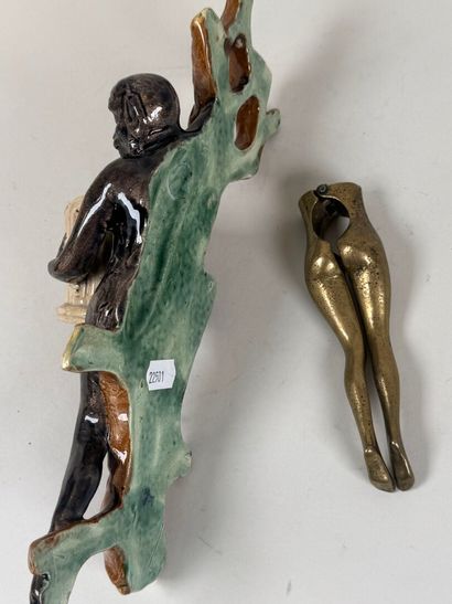 Lot including: 
-In the taste of SAINT-CLÉMENT.
Small...