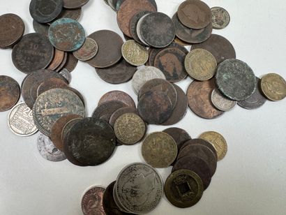 Bulk of coins.
(wear).