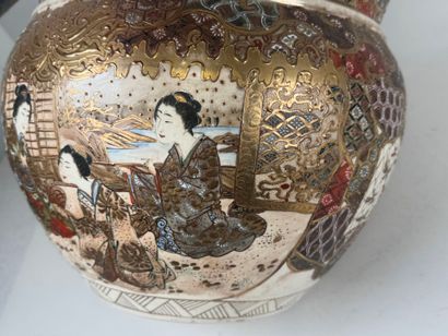 JAPAN, SATSUMA.
A large polychrome and gold...