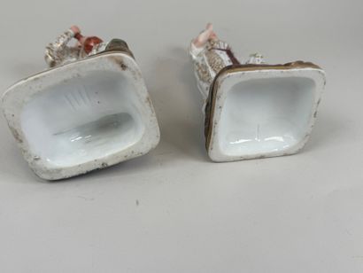 PORCELAINE DE PARIS. 
The Courtesans. 
Pair...
