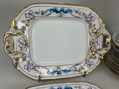 Part of a dessert service in painted porcelain...