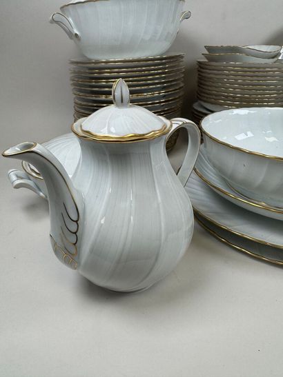 BERNARDAUD et Cie.
VERLAINE model.
Important...