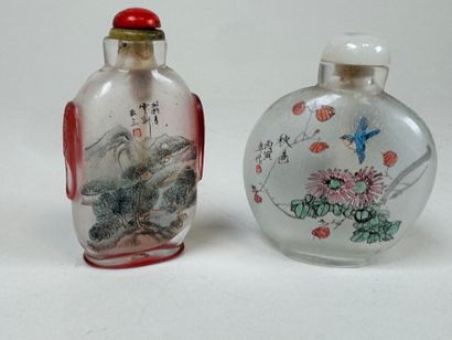 ASIA, 20th century.
Two glass snuffboxes...