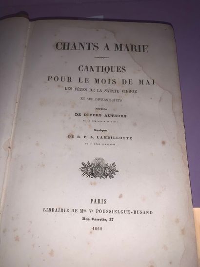 [MUSIQUE RELIGIEUSE]
Environ 17 vol. de formats...