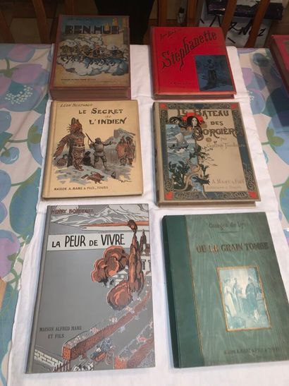 [CARTONNAGES MAME] 6 volumes in-8 cartonnages...