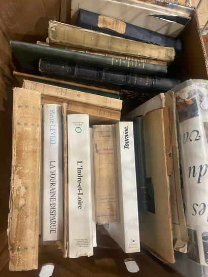 [TOURAINE]
Approximately 30 volumes of various...