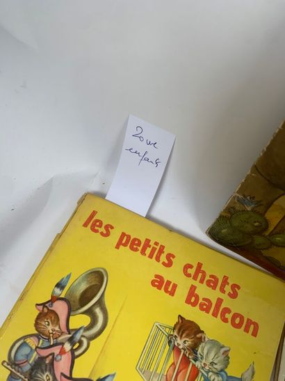 [LIVRES D'ENFANTS]
20 vol. pour enfants illustrés...