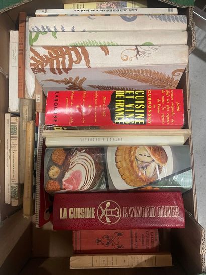 Lot of approx. 30 mid-20th century books,...