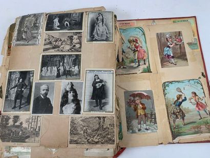Album chromo petit in-folio très usagé avec...