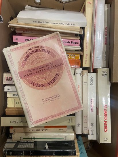 Lot of around thirty miscellaneous mid-twentieth...