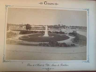 [PHOTOGRAPHIES TOURS c. 1890]
Album in-12...