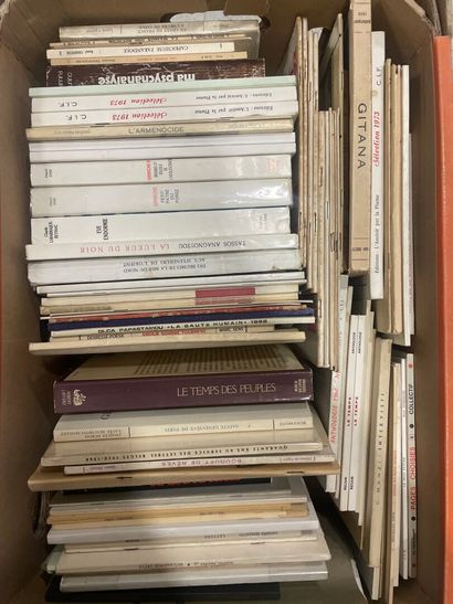 Lot of approx. 80 mid-twentieth century paperback...