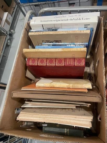TOURAINE
Approx. 30 volumes or booklets of...