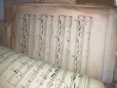 [MUSIQUE RELIGIEUSE]
Environ 17 vol. de formats...