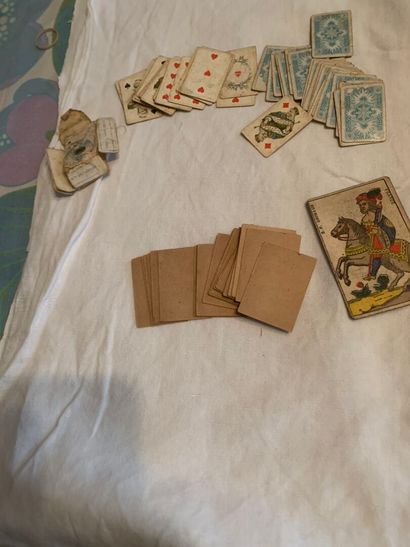 [JEUX DE CARTES]
Sabot en bois milieu XIXe...