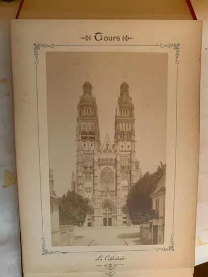 [PHOTOGRAPHIES TOURS c. 1890]
Album in-12...