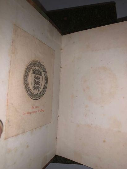 [DOUAI]
Notes ou essais de statistiques sur...