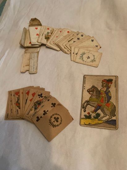 [JEUX DE CARTES]
Sabot en bois milieu XIXe...