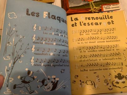 LIVRES D'ENFANTS MAME
9 volumes milieu XXème...