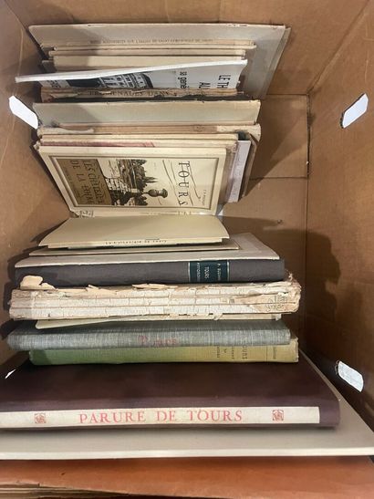 [TOURS]
Approx. 60 volumes or booklets in...