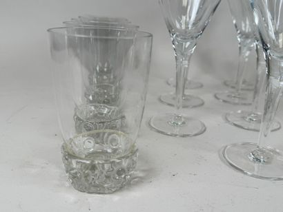 Crystal and glass lot including :
- 5 crystal...