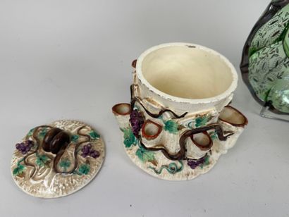 Lot including:
- LANGEAIS, 20th century.
Cream...