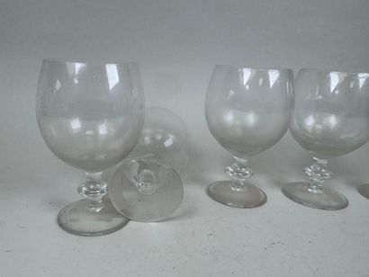 DAUM France.
Suite of 5 cut crystal tasting...