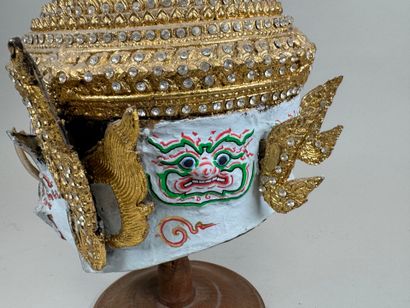 THAILAND, 20th century.
Polychrome wood mask...