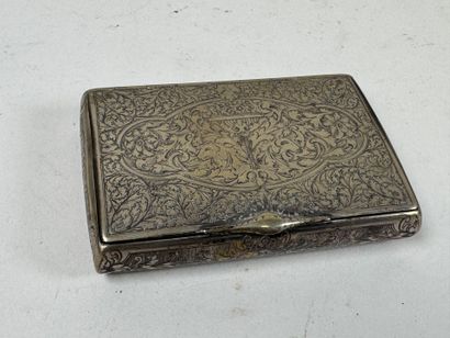 Domed case in silver-plated metal decorated...