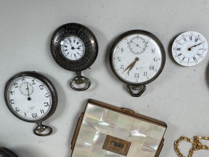 Small lot of display items including : 
-...