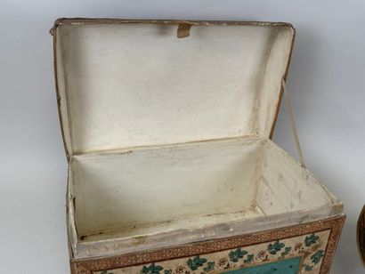 Large box for doll's clothes in boiled cardboard...