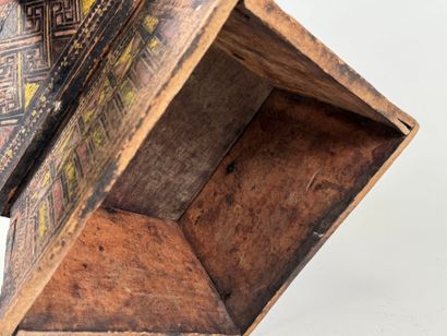 ASIA, 20th century.
Wooden pot with compartments,...