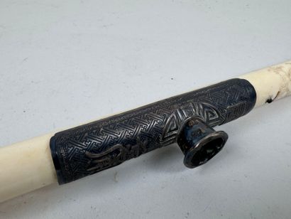 CHINA, 20th century.
Opium pipe in chased...