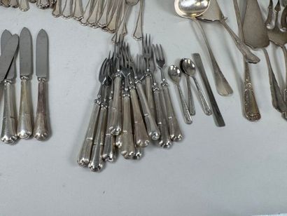 ERCUIS.
Set of silver-plated menagere spoons,...