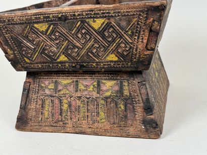 ASIA, 20th century.
Wooden pot with compartments,...