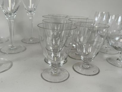 Crystal and glass lot including :
- 5 crystal...