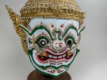 THAILAND, 20th century.
Polychrome wood mask...