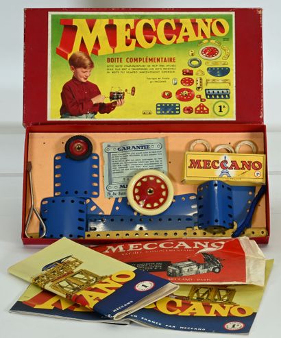 MECCANO, 3 red boxes, good condition, uncontrolled...