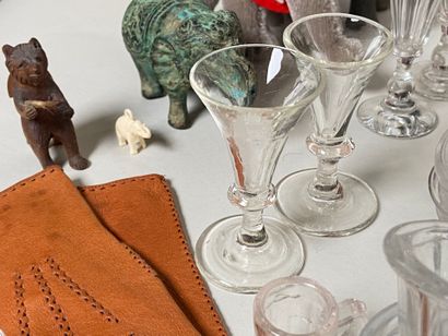 Very large lot of accessories and mismatched...