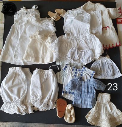 Set of doll clothes 
(small dresses 12 cm,...