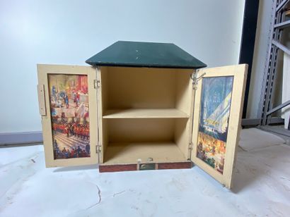 Doll's house.
75 x 62 x 36 cm.
(small accidents,...