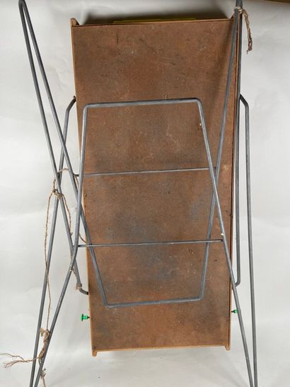 Foldable children's pinball machine.
8 x...