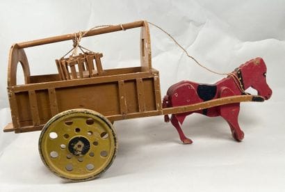 Polychrome wooden carriage.
40 x 80 x 27...