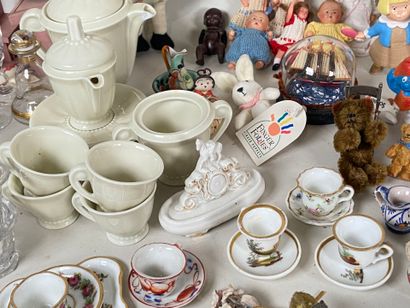 Very large lot of accessories and mismatched...