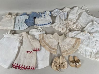 Set of doll clothes 
(small dresses 12 cm,...