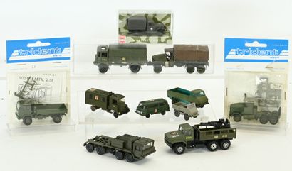 Busch, trident, and miscellaneous ,11 military...